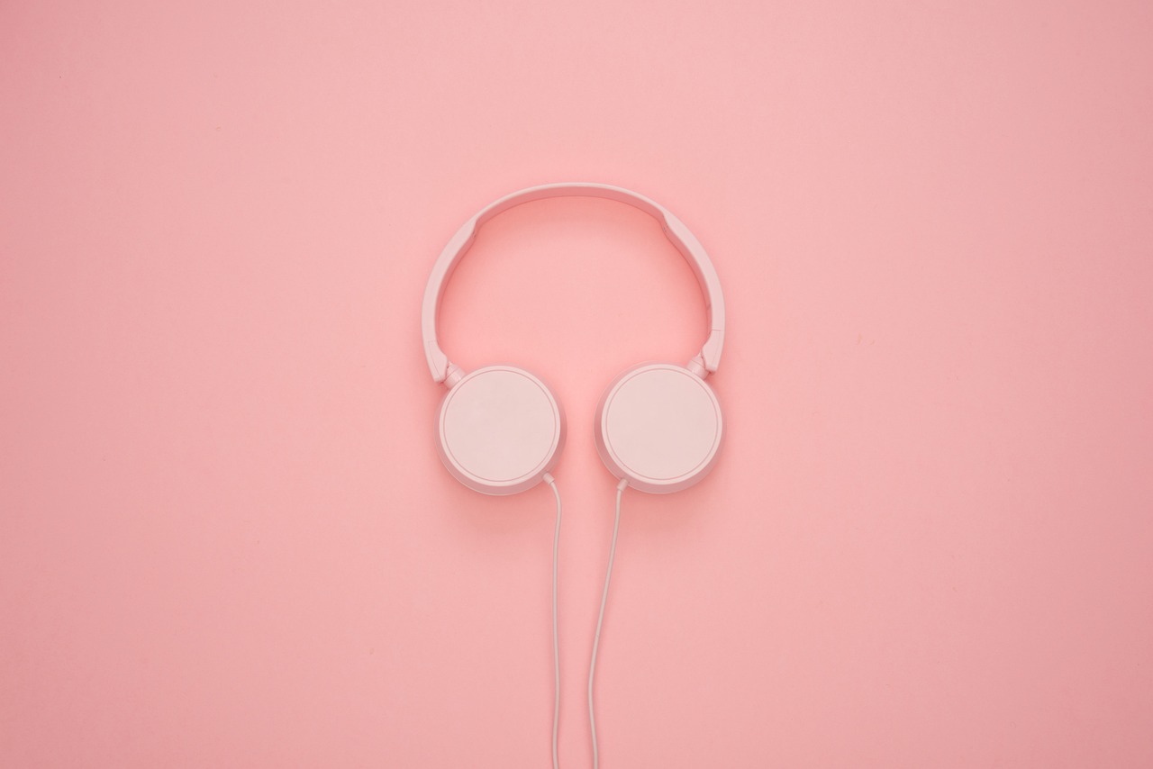 headphones, pink, pastel colors-3435885.jpg